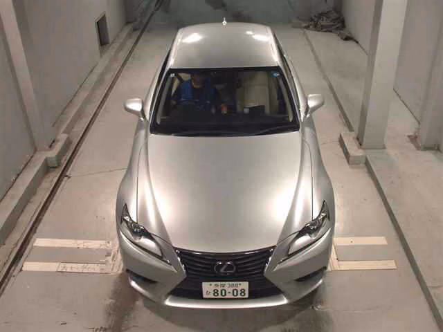 LEXUS IS300