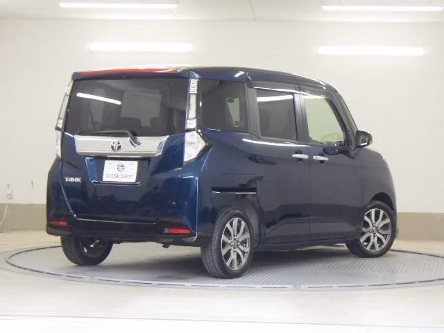TOYOTA TANK