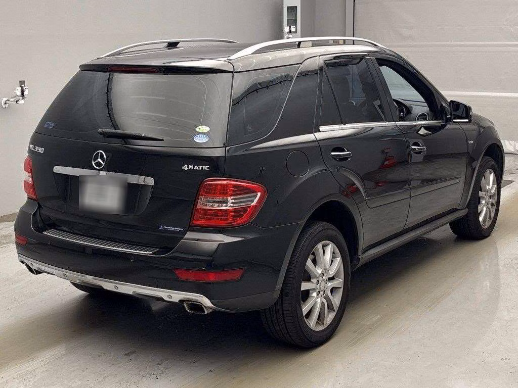 MERCEDES-BENZ M-CLASS