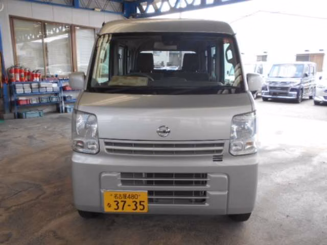 NISSAN NV100 CLIPPER