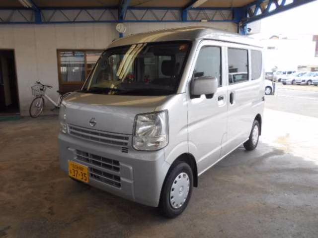 NISSAN NV100 CLIPPER