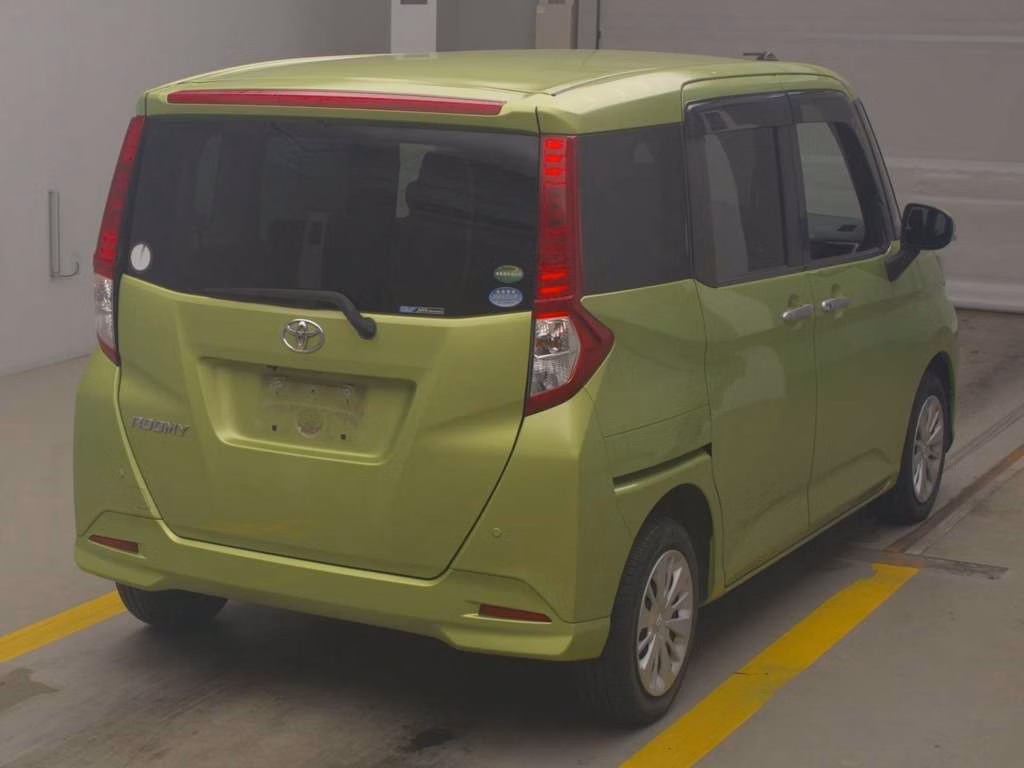 TOYOTA ROOMY