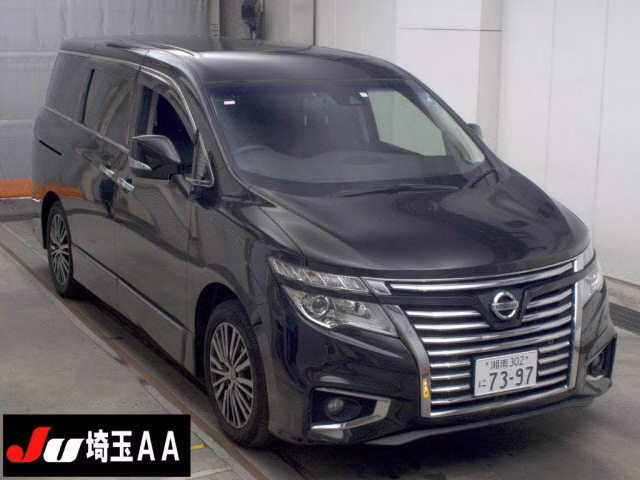 NISSAN ELGRAND
