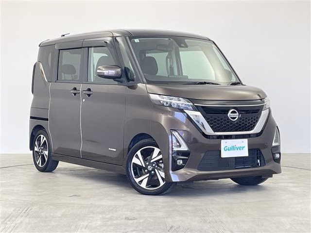 NISSAN ROOX