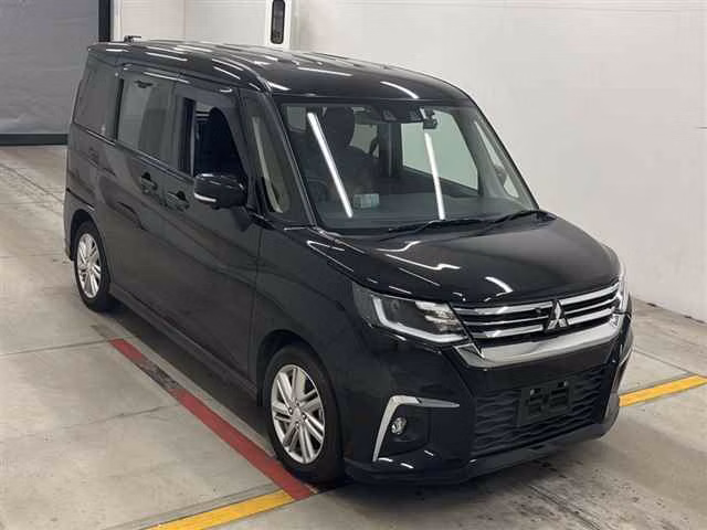 MITSUBISHI DELICA D:2