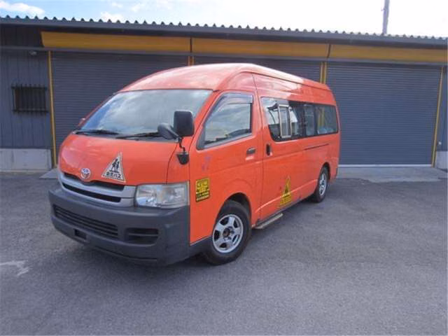 TOYOTA REGIUS ACE