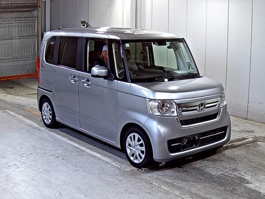 HONDA N-BOX
