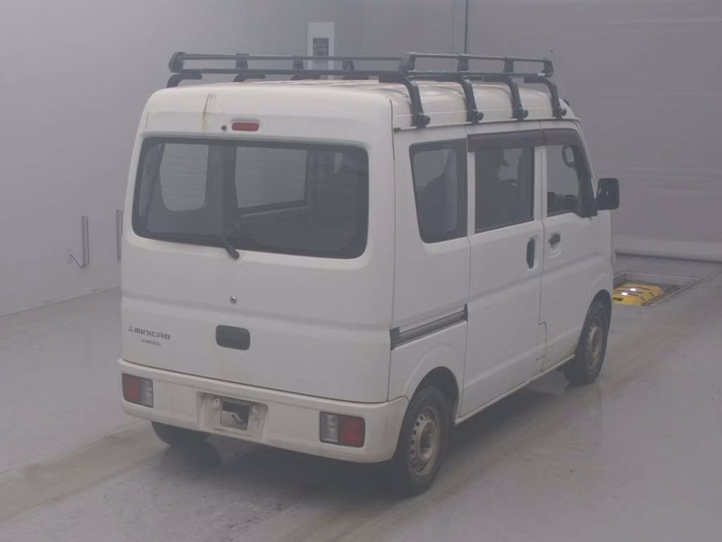 MITSUBISHI MINICAB