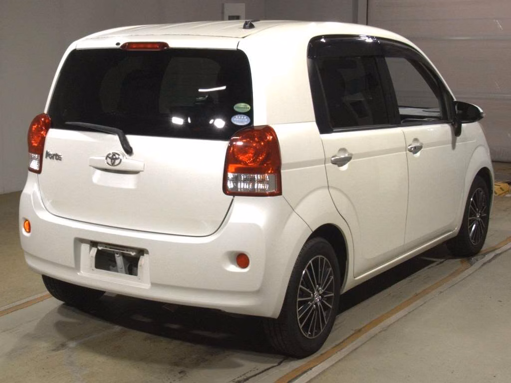 TOYOTA PORTE