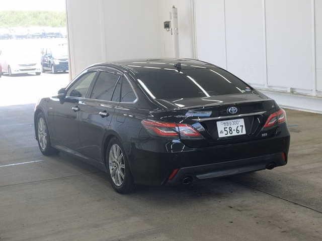TOYOTA CROWN