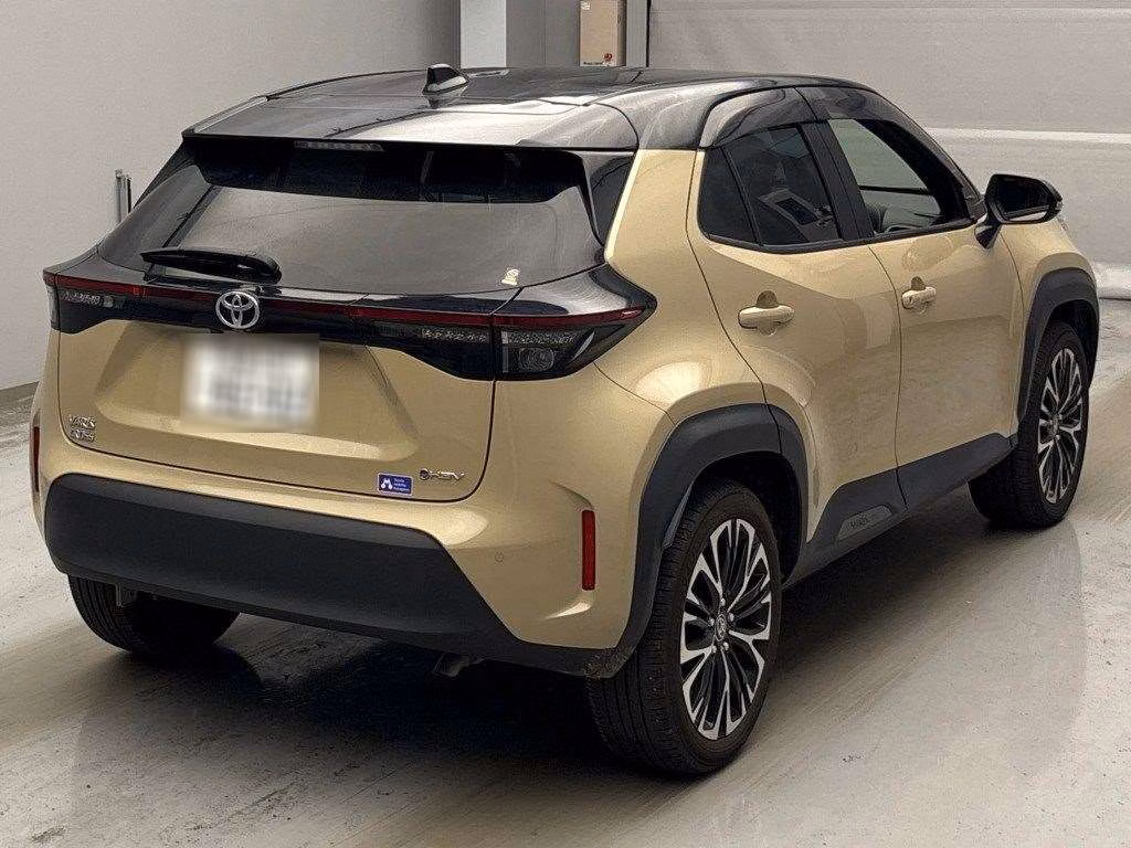 TOYOTA YARIS CROSS