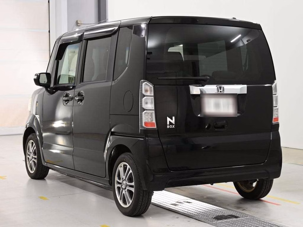 HONDA N-BOX