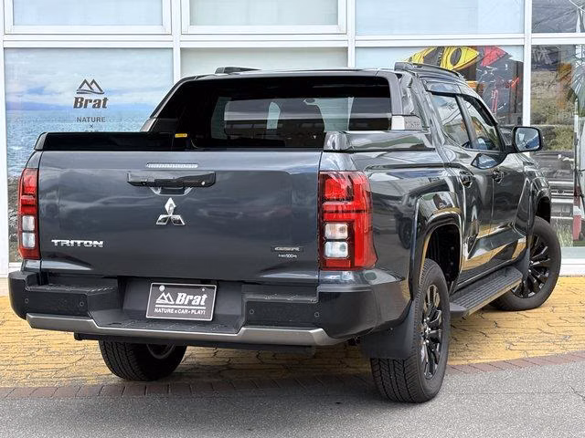MITSUBISHI TRITON
