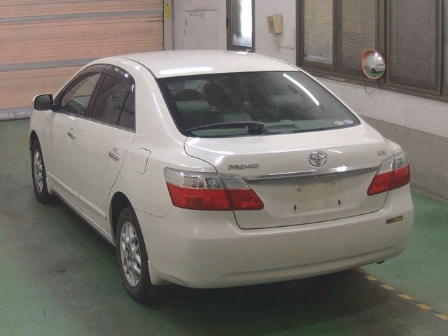 TOYOTA PREMIO