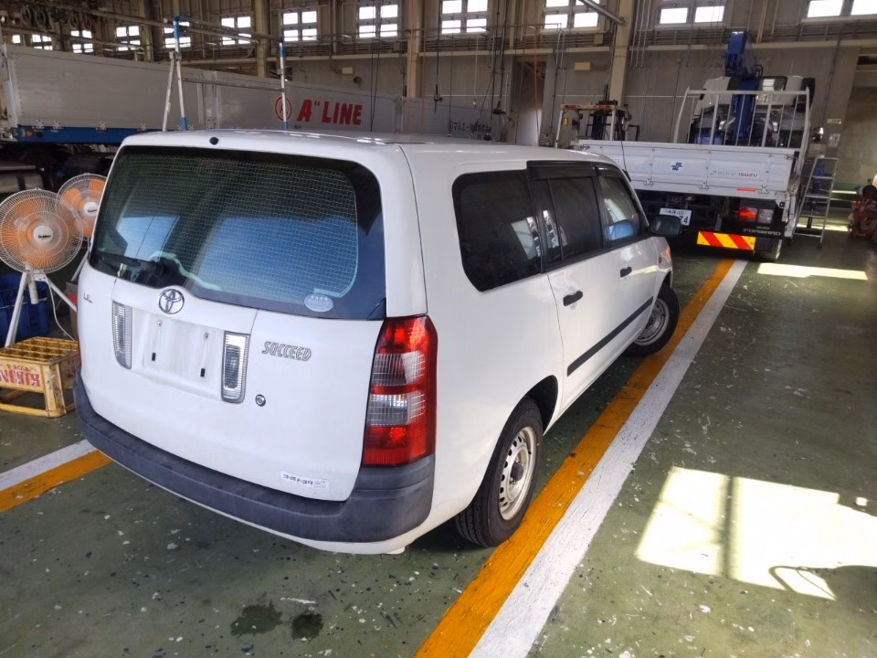 TOYOTA PROBOX
