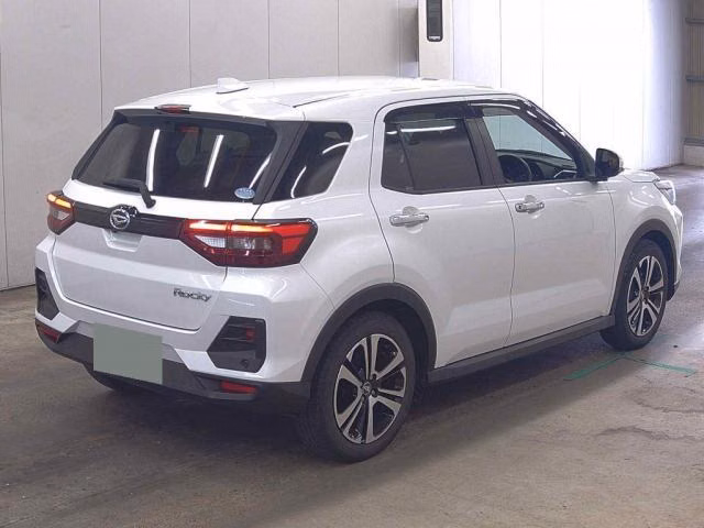 DAIHATSU ROCKY
