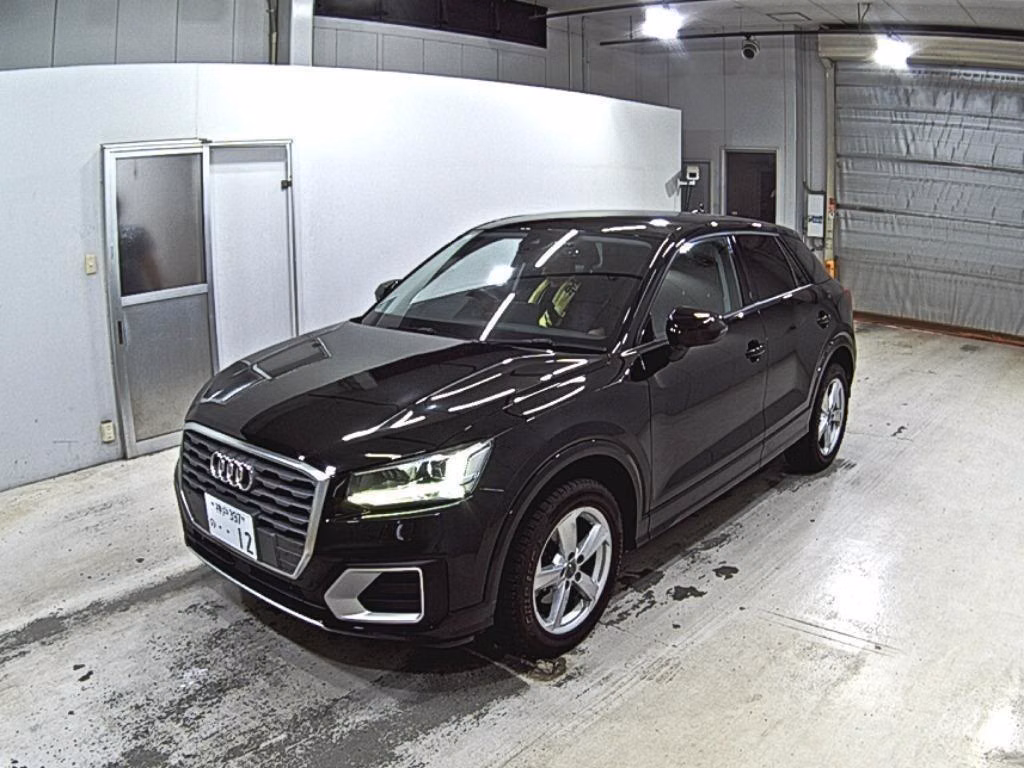 AUDI Q2