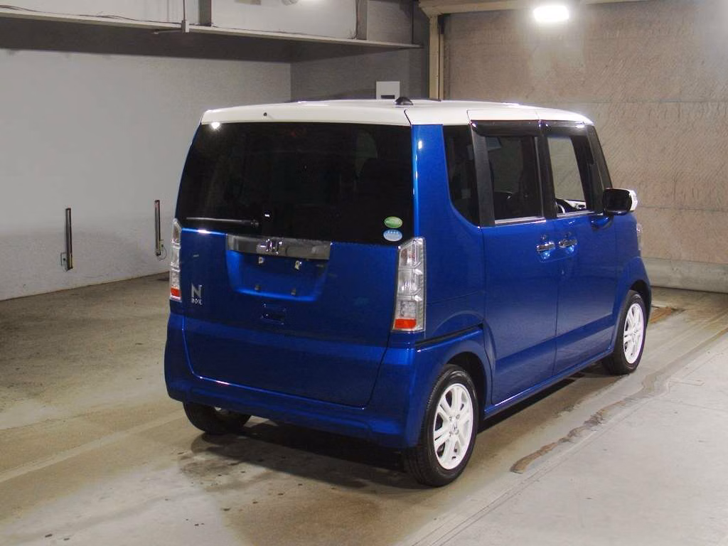 HONDA N-BOX