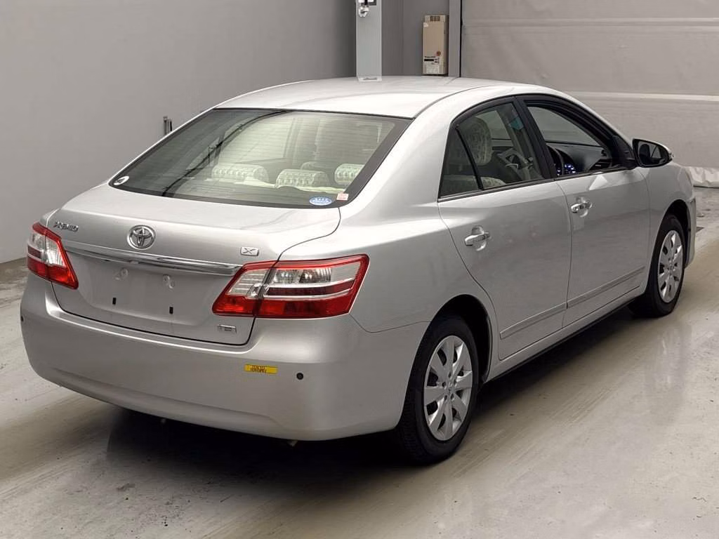 TOYOTA PREMIO