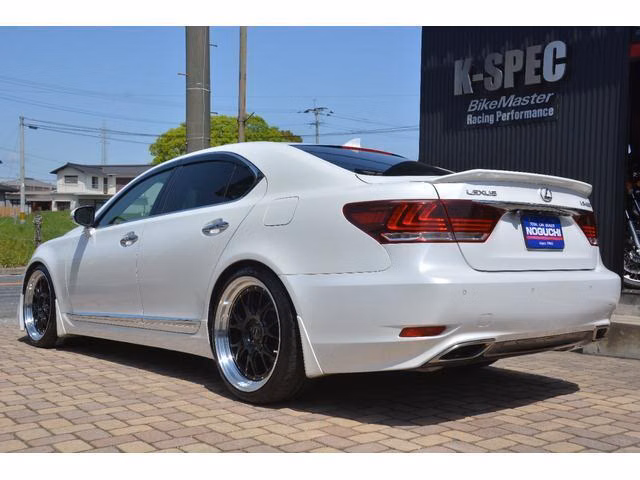 LEXUS LS460