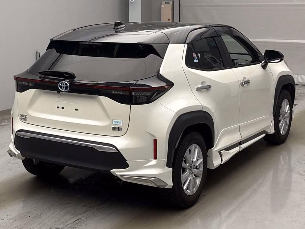 TOYOTA YARIS CROSS
