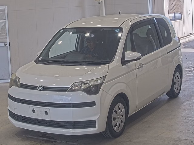 TOYOTA SPADE
