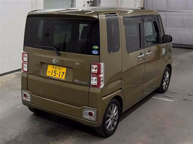 DAIHATSU WAKE