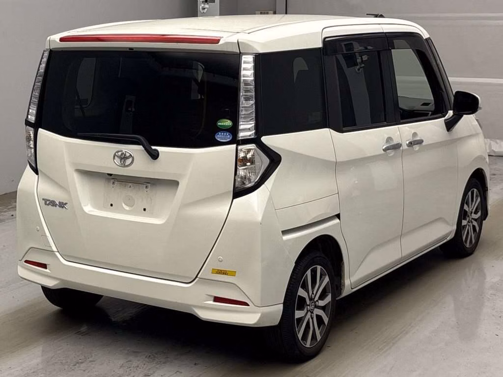 TOYOTA TANK