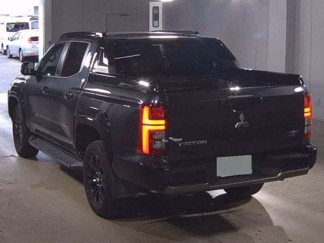 MITSUBISHI TRITON