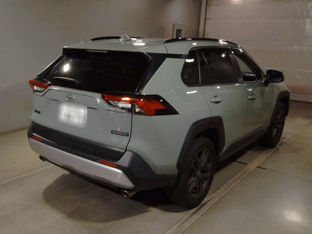 TOYOTA RAV4