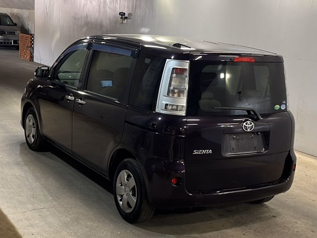 TOYOTA SIENTA
