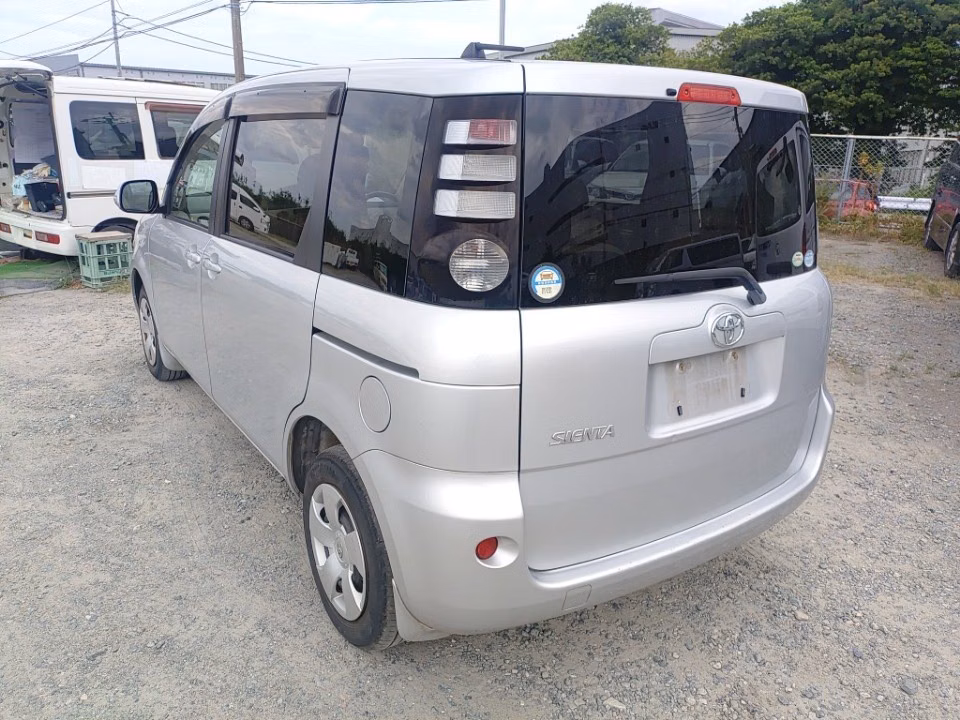 TOYOTA SIENTA