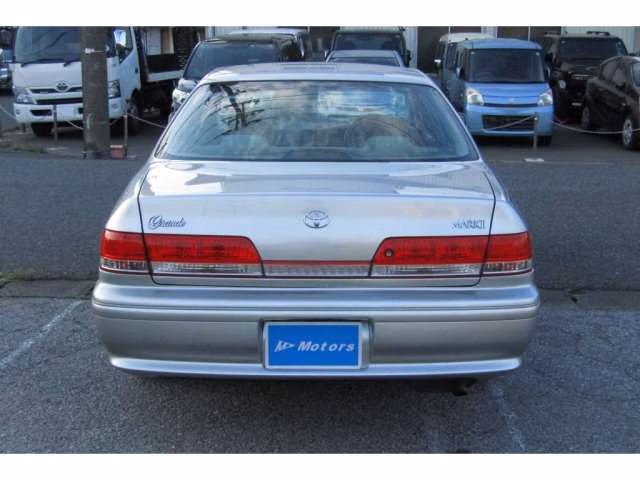 TOYOTA MARK II