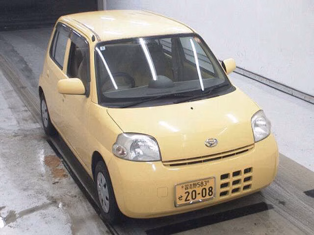 DAIHATSU ESSE