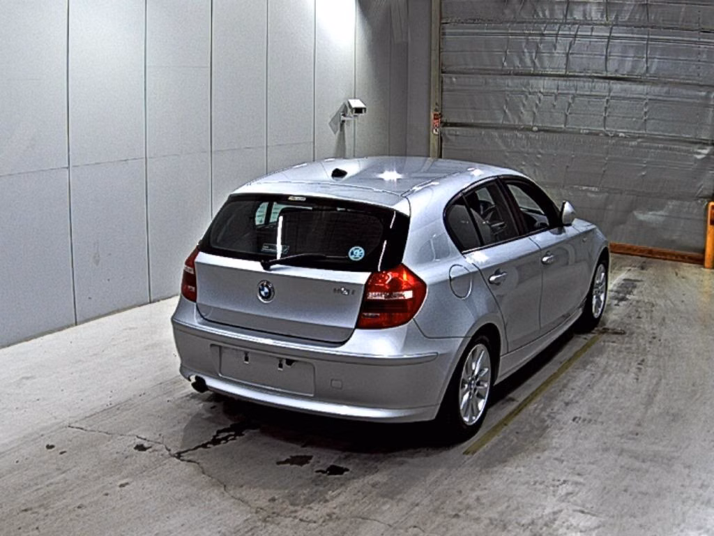 BMW 1-SERIES