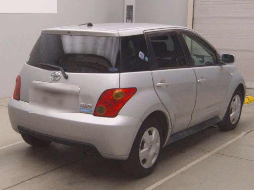 TOYOTA IST