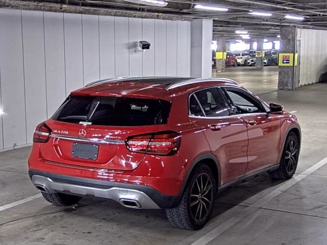 MERCEDES-BENZ GLA-CLASS