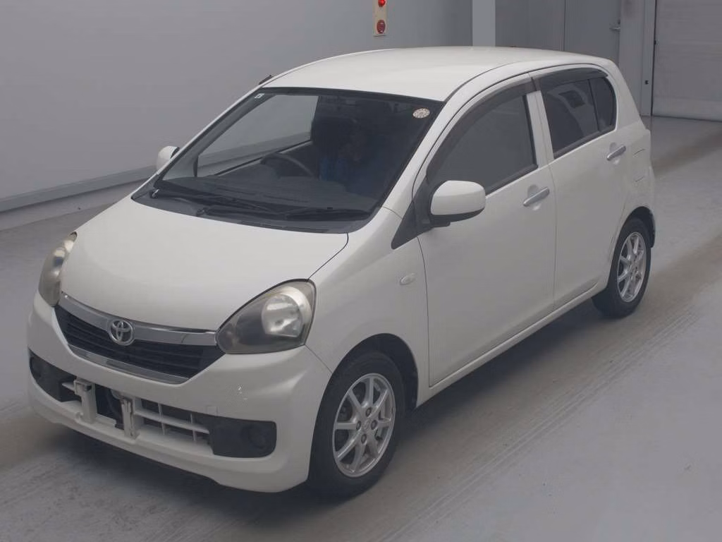 TOYOTA PIXIS EPOCH