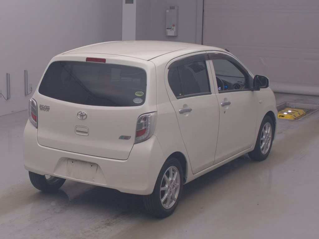 TOYOTA PIXIS EPOCH