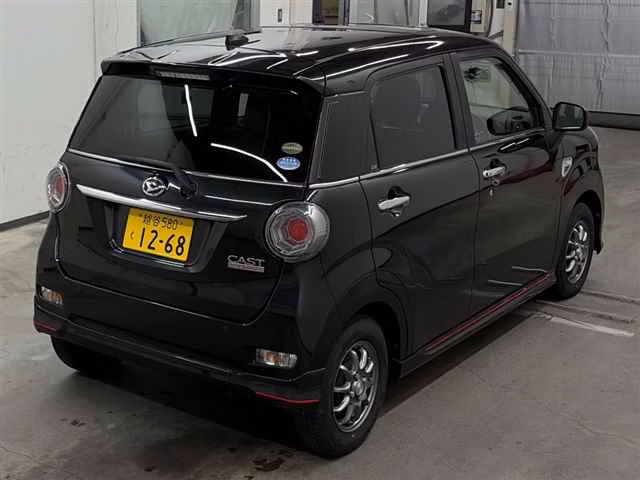 DAIHATSU CAST