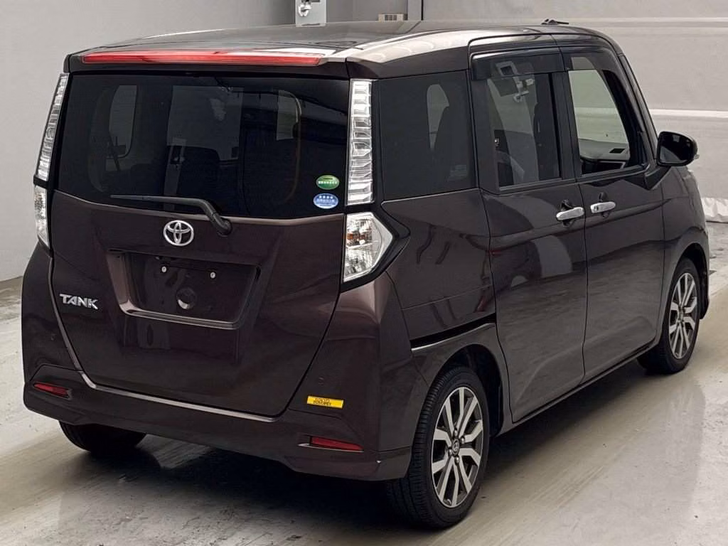 TOYOTA TANK