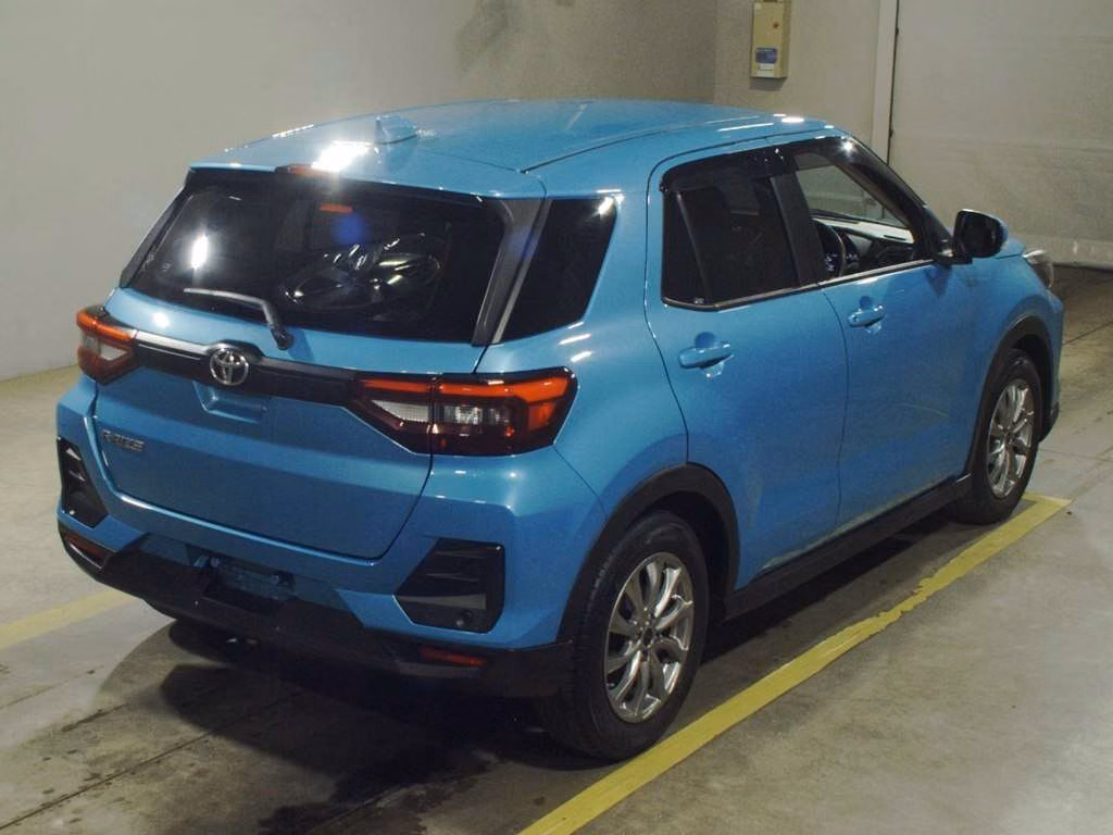 TOYOTA RAIZE