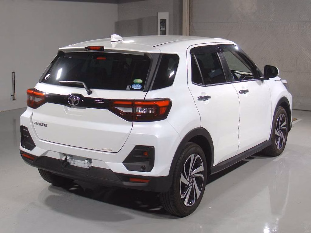 TOYOTA RAIZE