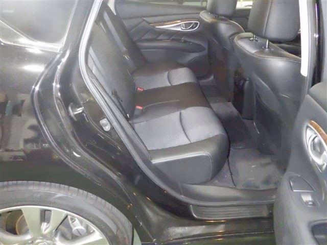 NISSAN FUGA
