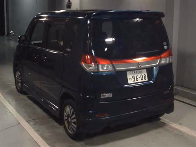 MITSUBISHI DELICA D:2