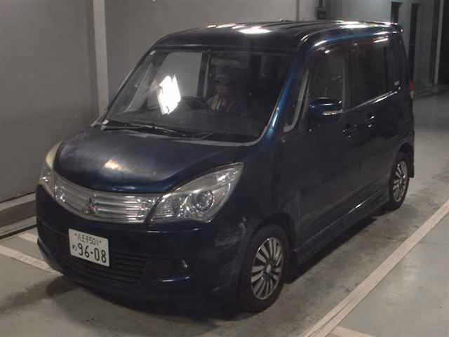 MITSUBISHI DELICA D:2
