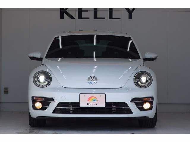 VOLKSWAGEN BEETLE