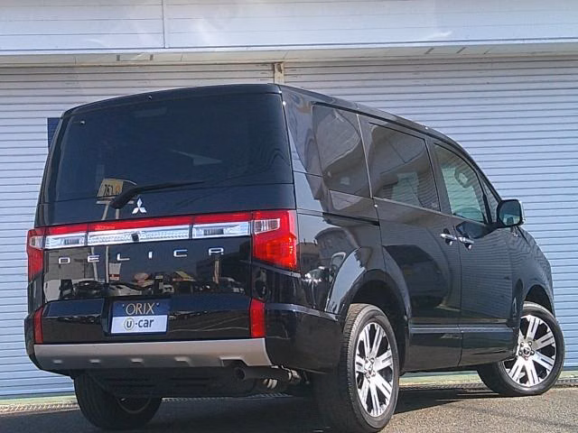 MITSUBISHI DELICA D:5