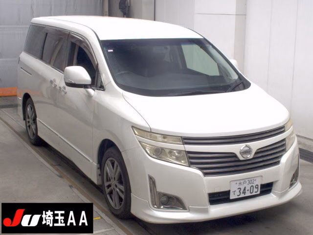NISSAN ELGRAND