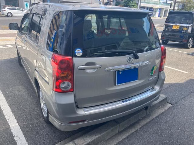 TOYOTA RAUM